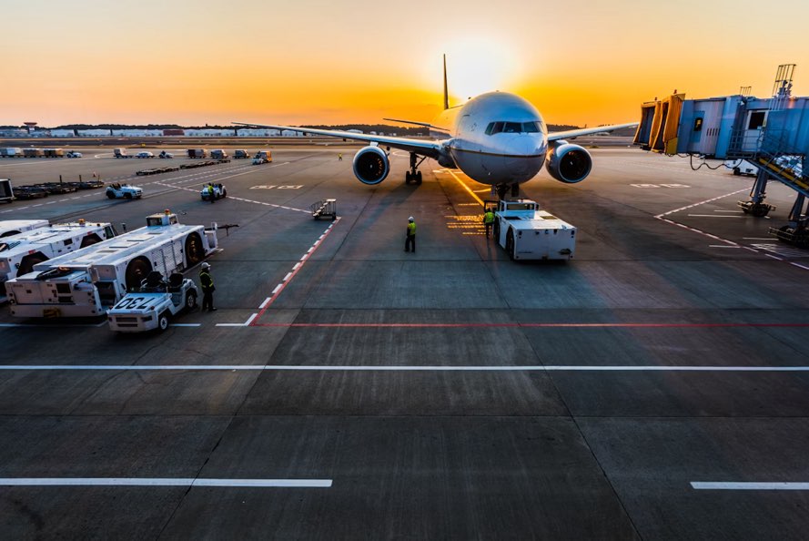 羽田空港到着予定